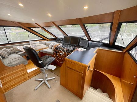 Tollycraft 57-PILOTHOUSE-MOTOR-YACHT image