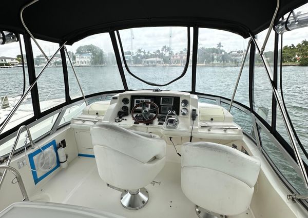 Sea Ray 36 Sedan Bridge image