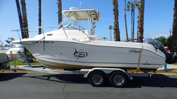 Seaswirl 26 Striper 2605 with Trailer