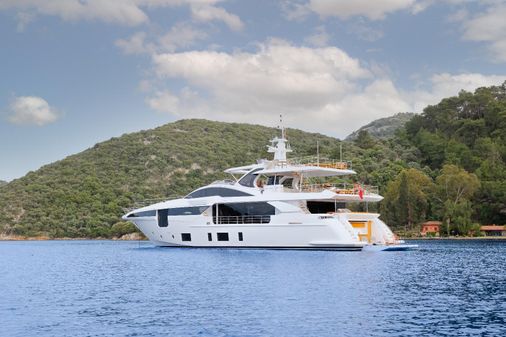 Azimut Grande 35 Metri image