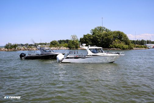 Extreme Boats 886 Game King 29' (Demo'd) image