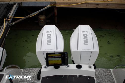 Extreme Boats 886 Game King 29' (Demo'd) image