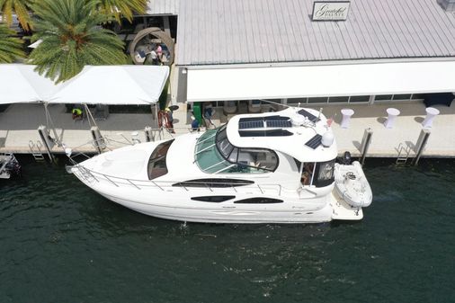 Cruisers Yachts 455 Express Motoryacht image