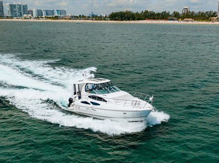 Cruisers Yachts 455 Express Motoryacht image