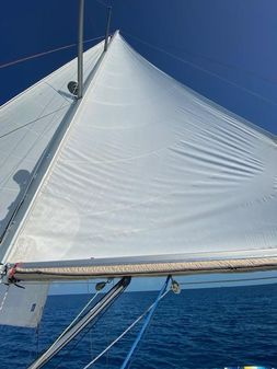 Beneteau Oceanis 48 image