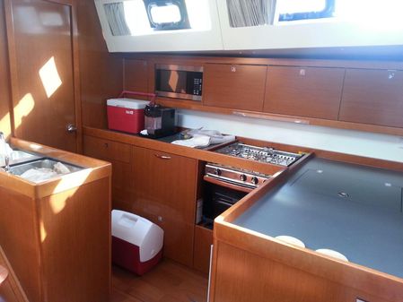 Beneteau Oceanis 48 image