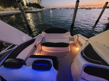 Crownline 270 CR image