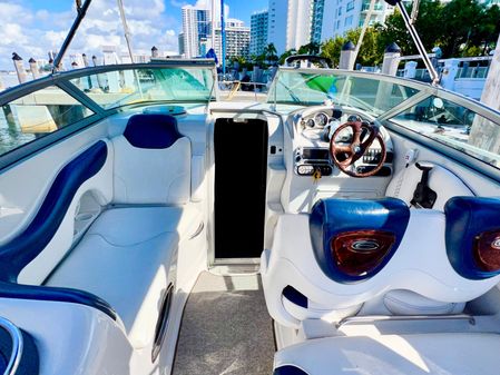 Crownline 270 CR image