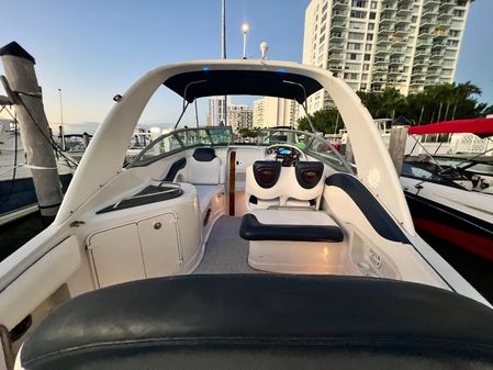 Crownline 270 CR image