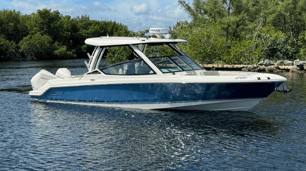 Boston Whaler 280 Vantage 