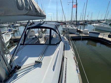 Beneteau Oceanis 38.1 image