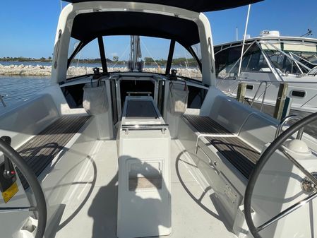 Beneteau Oceanis 38.1 image