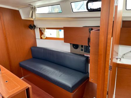 Beneteau Oceanis 38.1 image