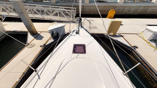 Beneteau Oceanis 41.1 image