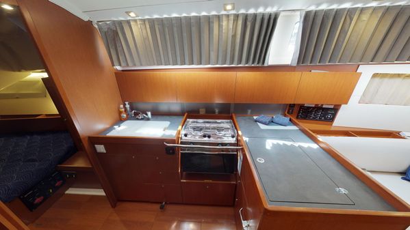 Beneteau Oceanis 41.1 image