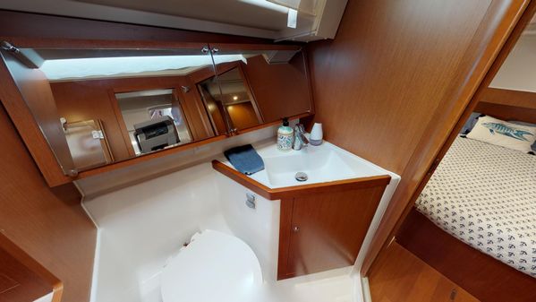 Beneteau Oceanis 41.1 image