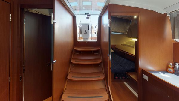 Beneteau Oceanis 41.1 image