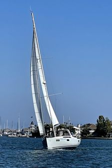 Beneteau Oceanis 41.1 image