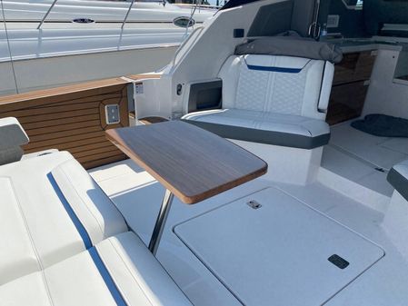 Tiara Yachts 43 LE image