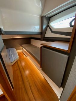 Tiara Yachts 43 LE image