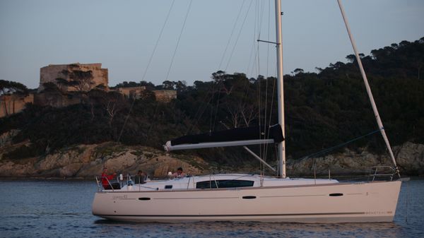 Beneteau 43