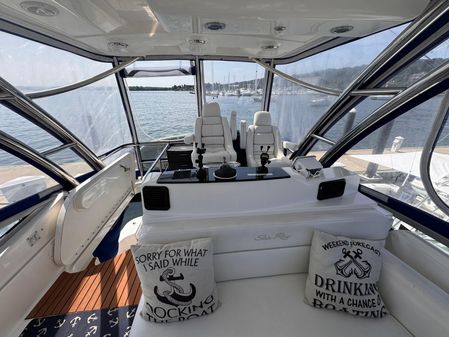 Sea Ray 47 Sedan Bridge image