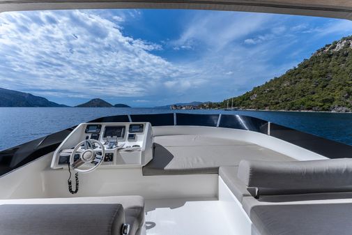 Numarine 78 FLYBRIDGE image