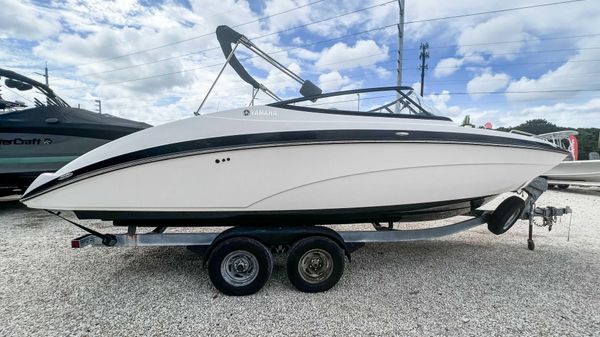 Yamaha Boats SX240