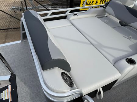 Avalon LSZ-VERSATILE-REAR-LOUNGER image