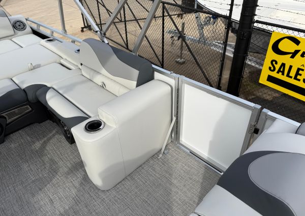 Avalon LSZ-VERSATILE-REAR-LOUNGER image