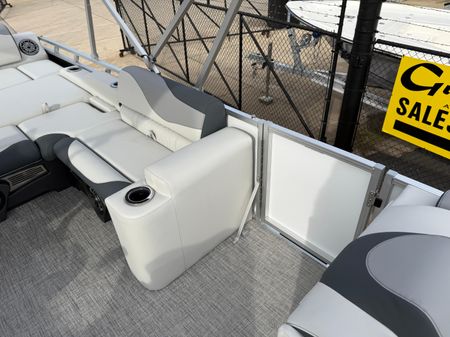 Avalon LSZ-VERSATILE-REAR-LOUNGER image