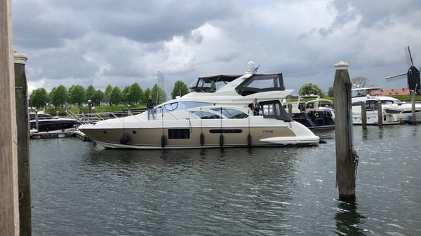 Azimut 55E