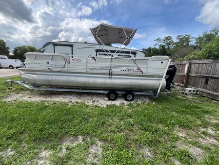 Sun-tracker PARTY-BARGE image