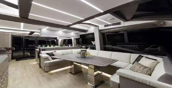 Galeon 640 Fly image