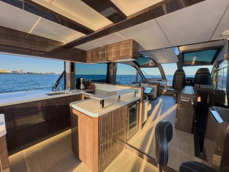 Galeon 640 Fly image