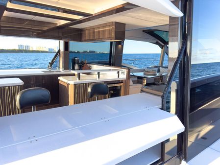 Galeon 640 Fly image