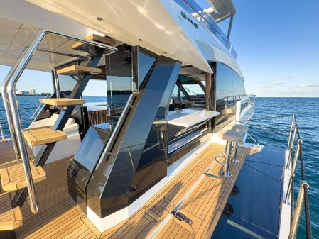 Galeon 640 Fly image