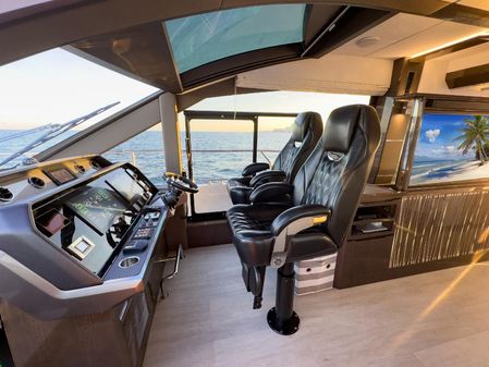 Galeon 640 Fly image