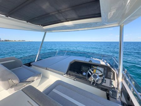 Galeon 640 Fly image