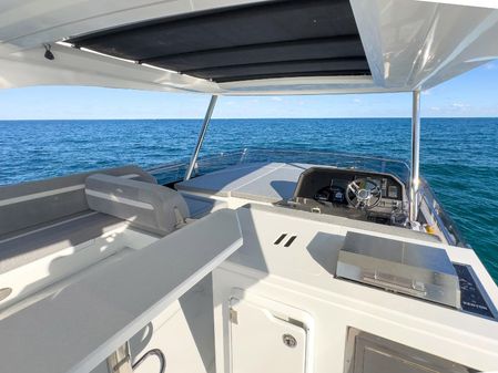 Galeon 640 Fly image