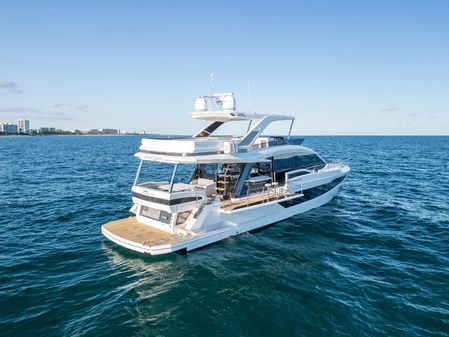 Galeon 640 Fly image