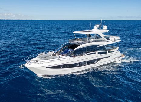 Galeon 640 Fly image