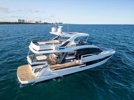 Galeon 640 Fly image