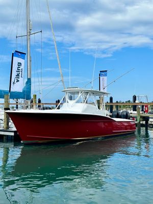 Jarrett Bay 32 express walkaround - main image