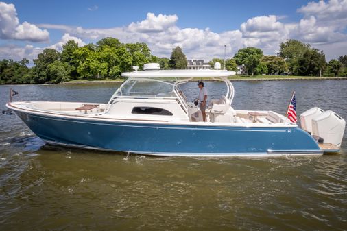 Hinckley Sport Boat 40 C image