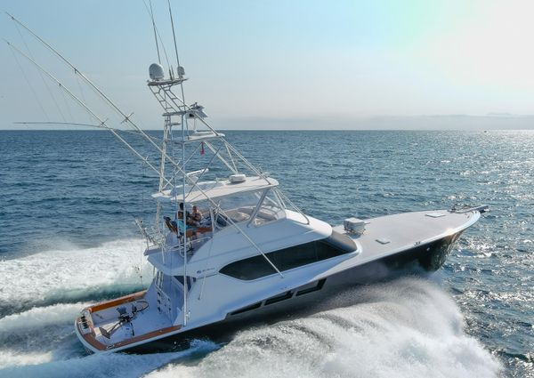 Hatteras 60-CONVERTIBLE image