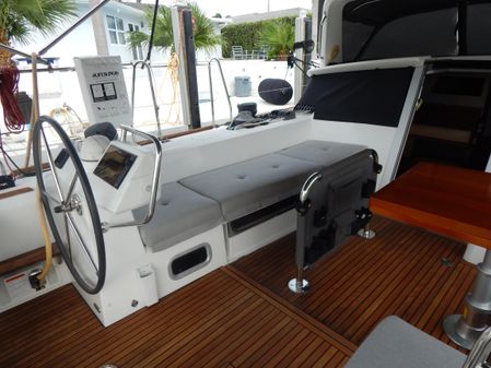 Beneteau Sense 55 image