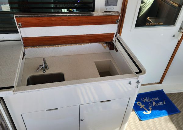 Hatteras 63 Cockpit Motor Yacht image