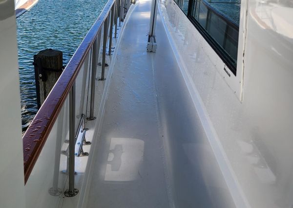 Hatteras 63 Cockpit Motor Yacht image