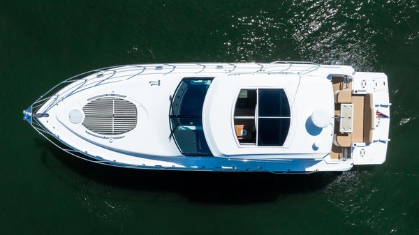 Cruisers Yachts 48 Cantius image